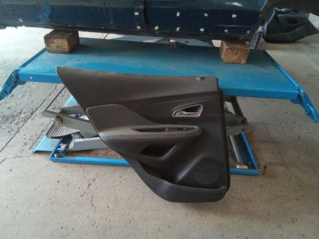 bontott OPEL MOKKA Bal hátsó Ajtó Kárpit