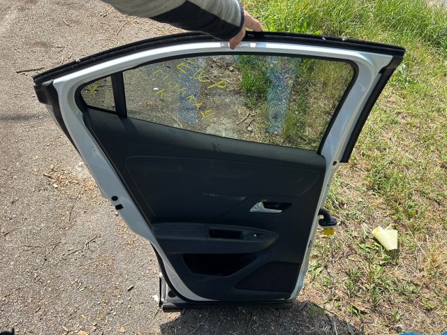 bontott OPEL MOKKA Bal hátsó Ajtó (Részeivel)