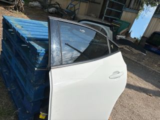 bontott OPEL MOKKA Bal hátsó Ajtó (Részeivel)