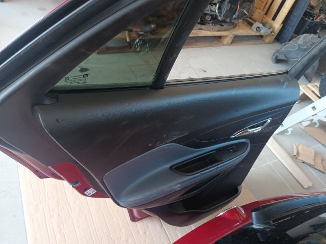 bontott OPEL MOKKA Bal hátsó Ajtó (Részeivel)