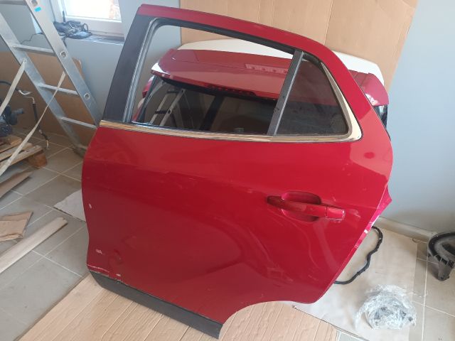 bontott OPEL MOKKA Bal hátsó Ajtó (Részeivel)