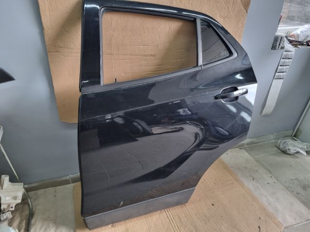 bontott OPEL MOKKA Bal hátsó Ajtó (Részeivel)