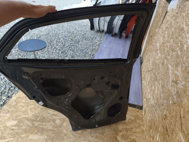 bontott OPEL MOKKA Bal hátsó Ajtó (Üres lemez)