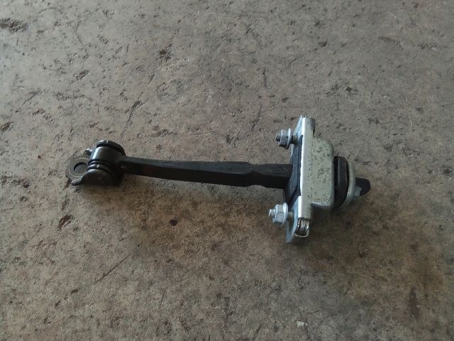 bontott OPEL MOKKA Bal hátsó Ajtóhatároló