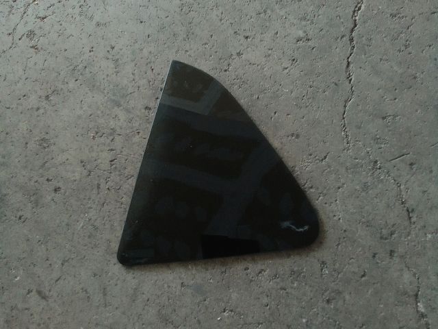 bontott OPEL MOKKA Bal hátsó Fixüveg (Ajtóban)