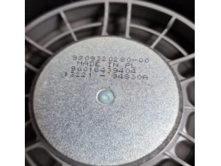 bontott OPEL MOKKA Bal hátsó Hangszóró