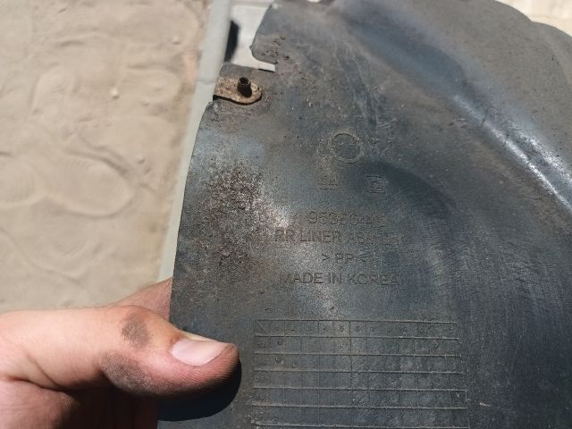 bontott OPEL MOKKA Bal hátsó Hátsó Dobbetét (Kerékjárati, Műanyag)