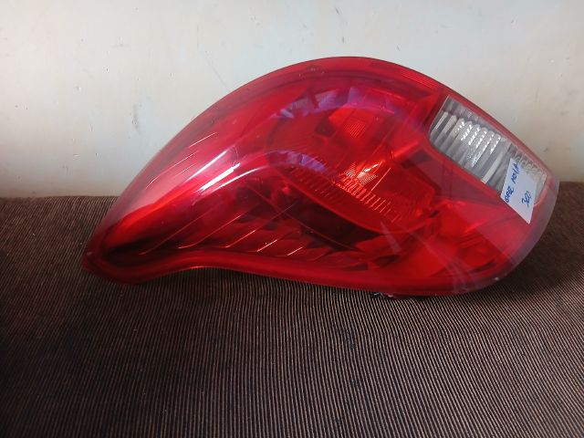 bontott OPEL MOKKA Bal Hátsó Lámpa