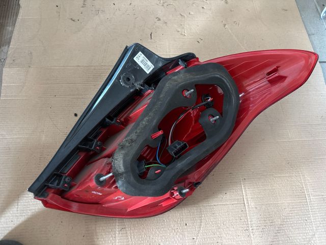 bontott OPEL MOKKA Bal Hátsó Lámpa