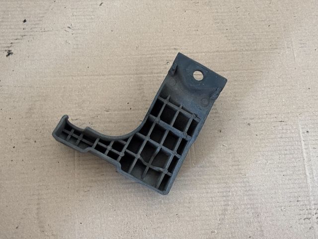 bontott OPEL MOKKA Bal hátsó Oldal Lökhárító Tartó (Műanyag)