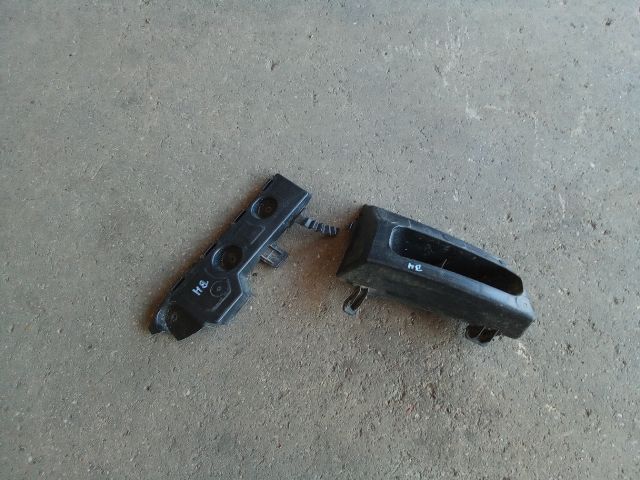 bontott OPEL MOKKA Bal hátsó Oldal Lökhárító Tartó (Műanyag)