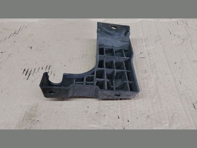 bontott OPEL MOKKA Bal hátsó Oldal Lökhárító Tartó (Műanyag)