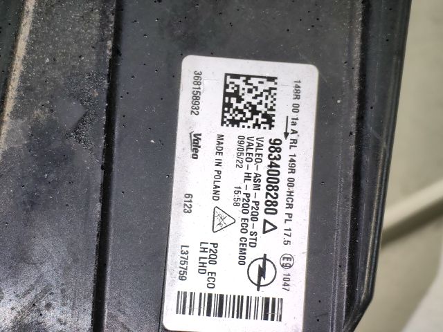 bontott OPEL MOKKA Bal Ledes Fényszóró