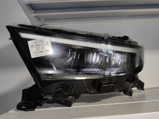 bontott OPEL MOKKA Bal Ledes Fényszóró