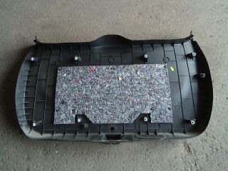 bontott OPEL MOKKA Csomagtérajtó Burkolat Alsó