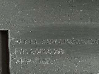 bontott OPEL MOKKA Csomagtérajtó Burkolat Alsó