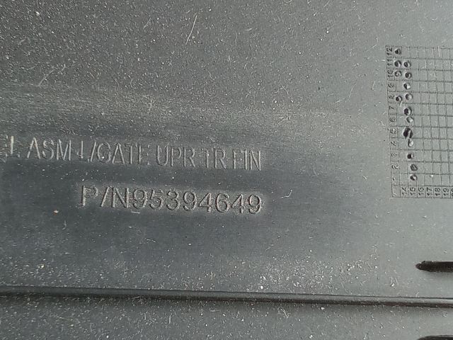 bontott OPEL MOKKA Csomagtérajtó Burkolat Felső