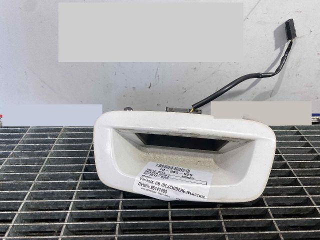 bontott OPEL MOKKA Csomagtérajtó Kilincs