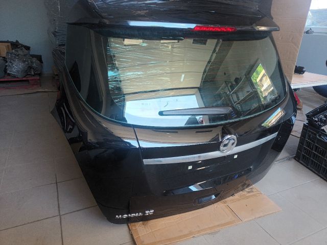 bontott OPEL MOKKA Csomagtérajtó (Részeivel)