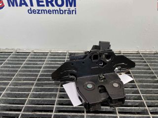 bontott OPEL MOKKA Csomagtérajtó Ütköző