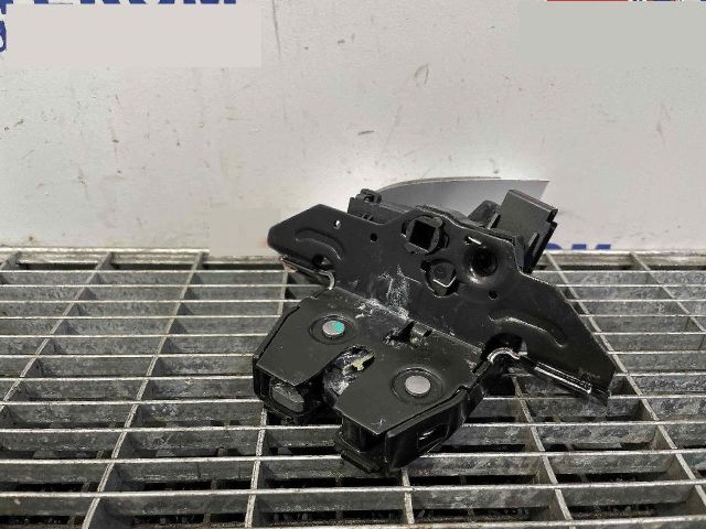 bontott OPEL MOKKA Csomagtérajtó Ütköző