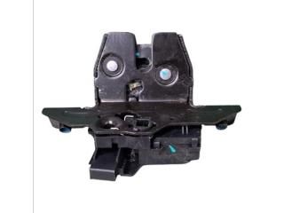 bontott OPEL MOKKA Csomagtérajtó Zárszerkezet