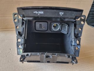 bontott OPEL MOKKA Első Hamutartó