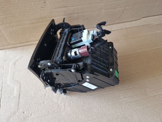 bontott OPEL MOKKA Első Hamutartó