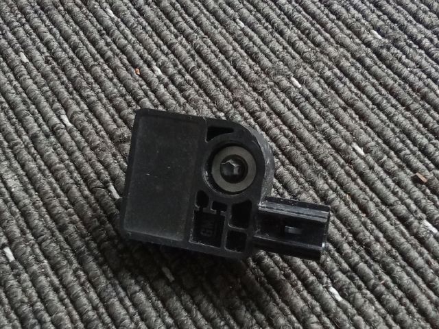 bontott OPEL MOKKA Első Középső Ütközés Érzékelő (Homlokfalon)