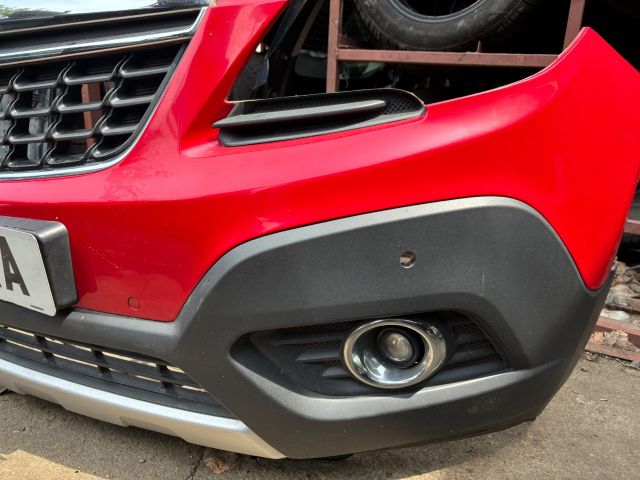 bontott OPEL MOKKA Első Lökhárító (Részeivel)