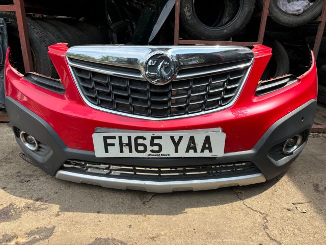 bontott OPEL MOKKA Első Lökhárító (Részeivel)