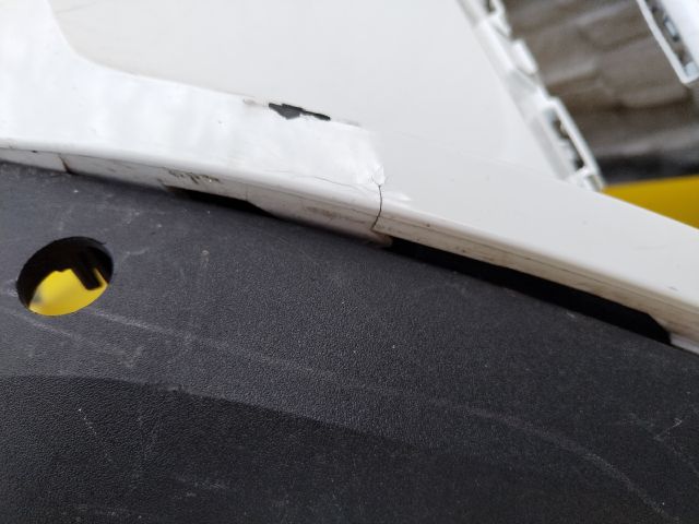 bontott OPEL MOKKA Első Lökhárító (Üresen)