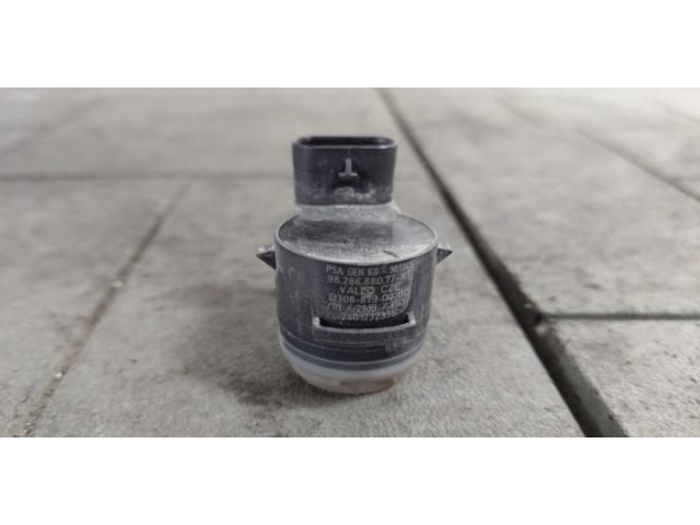 bontott OPEL MOKKA Első Tolatóradar Fej