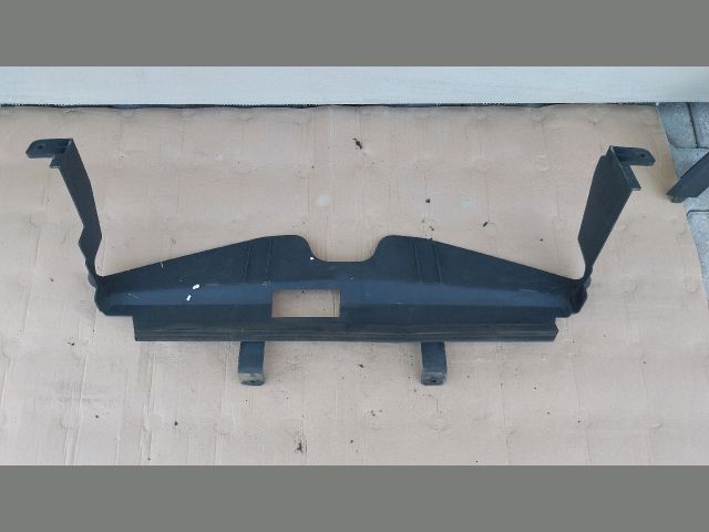 bontott OPEL MOKKA Felső Hűtő Légterelő