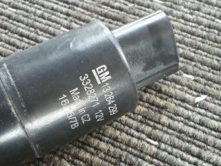 bontott OPEL MOKKA Fényszórómosó Szivattyú