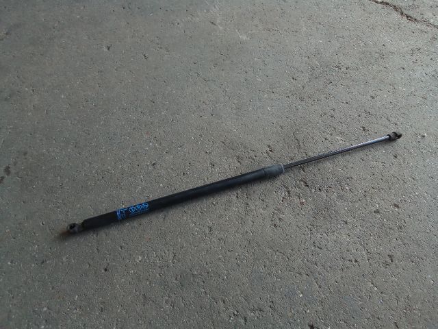 bontott OPEL MOKKA Gázrugós Kitámasztó Teleszkóp Csomagtérajtó Bal