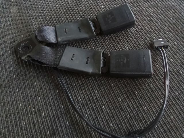 bontott OPEL MOKKA Hátsó középső Biztonsági Öv Csat