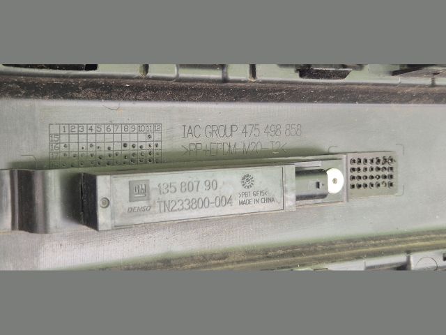 bontott OPEL MOKKA Hátsó Lökhárító (Üresen)