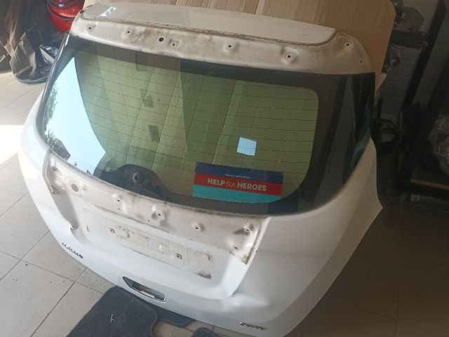 bontott OPEL MOKKA Hátsó Szélvédő