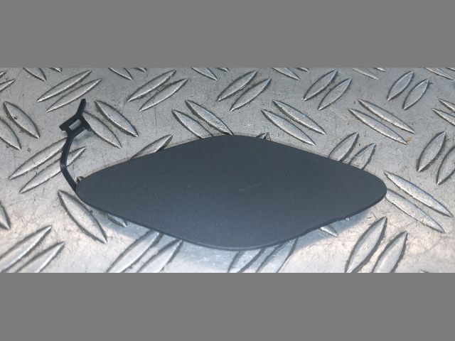 bontott OPEL MOKKA Hátsó Vonószem Burkolat