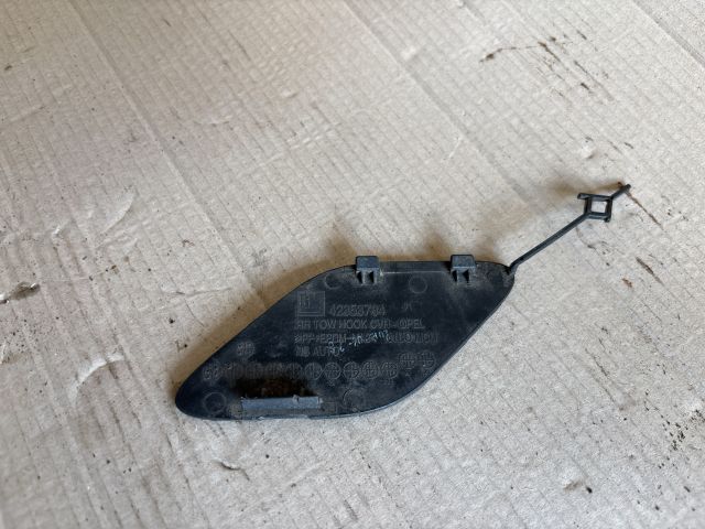 bontott OPEL MOKKA Hátsó Vonószem Burkolat