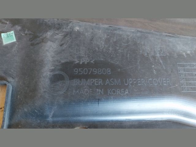 bontott OPEL MOKKA Homlokfal Burkolat