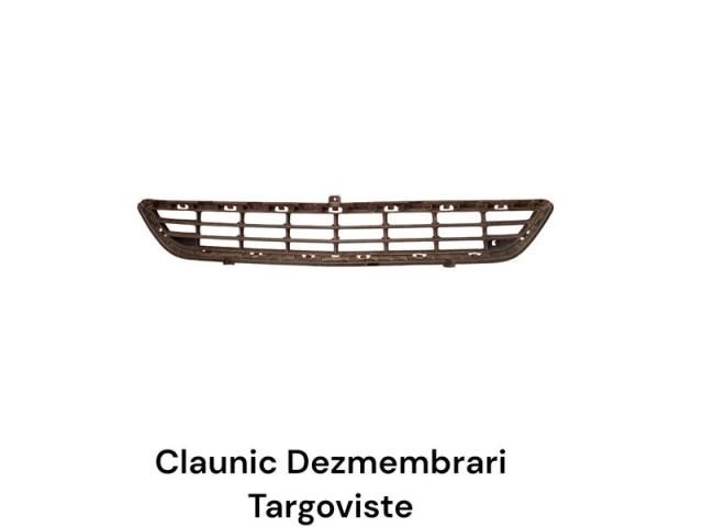 bontott OPEL MOKKA Hűtőrács