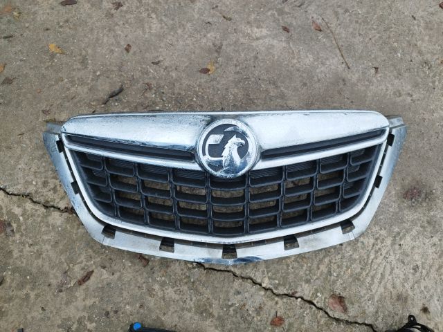 bontott OPEL MOKKA Hűtőrács