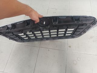 bontott OPEL MOKKA Hűtőrács