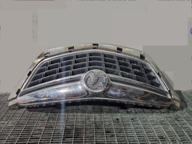 bontott OPEL MOKKA Hűtőrács