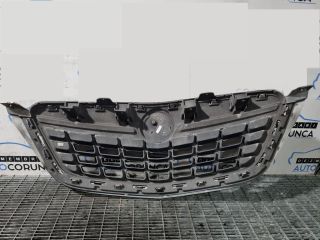 bontott OPEL MOKKA Hűtőrács