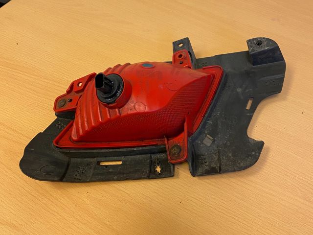 bontott OPEL MOKKA Jobb Alsó Hátsó Lámpa