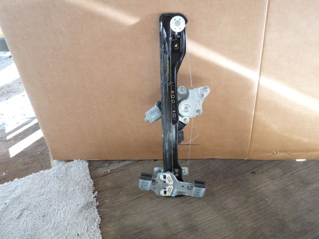 bontott OPEL MOKKA Jobb első Ablakemelő Szerkezet (Elektromos)