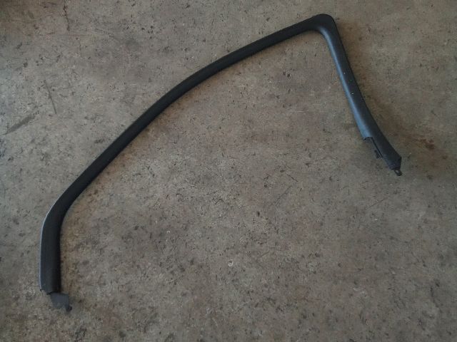 bontott OPEL MOKKA Jobb első Ajtó Díszléc